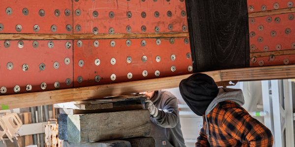 Hull side insulation